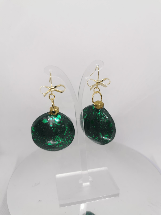 Baubles and Bows 